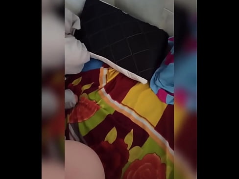 ❤️ Rakan sebilik saya tinggal di rumah seorang diri kerana suaminya pergi bercuti dan saya mengambil kesempatan menidurinya dan mengisi pantatnya dengan susu ❤️ Lucah tegar pada kami ❤